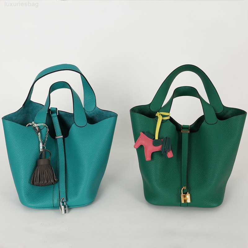 

Designer Luxury Korea Dongmen Vegetable Basket Women's Water Bucket Bag Handheld Litchi Pattern High Capacity Handbell Elephant Grey Picotin, Elephant grey large