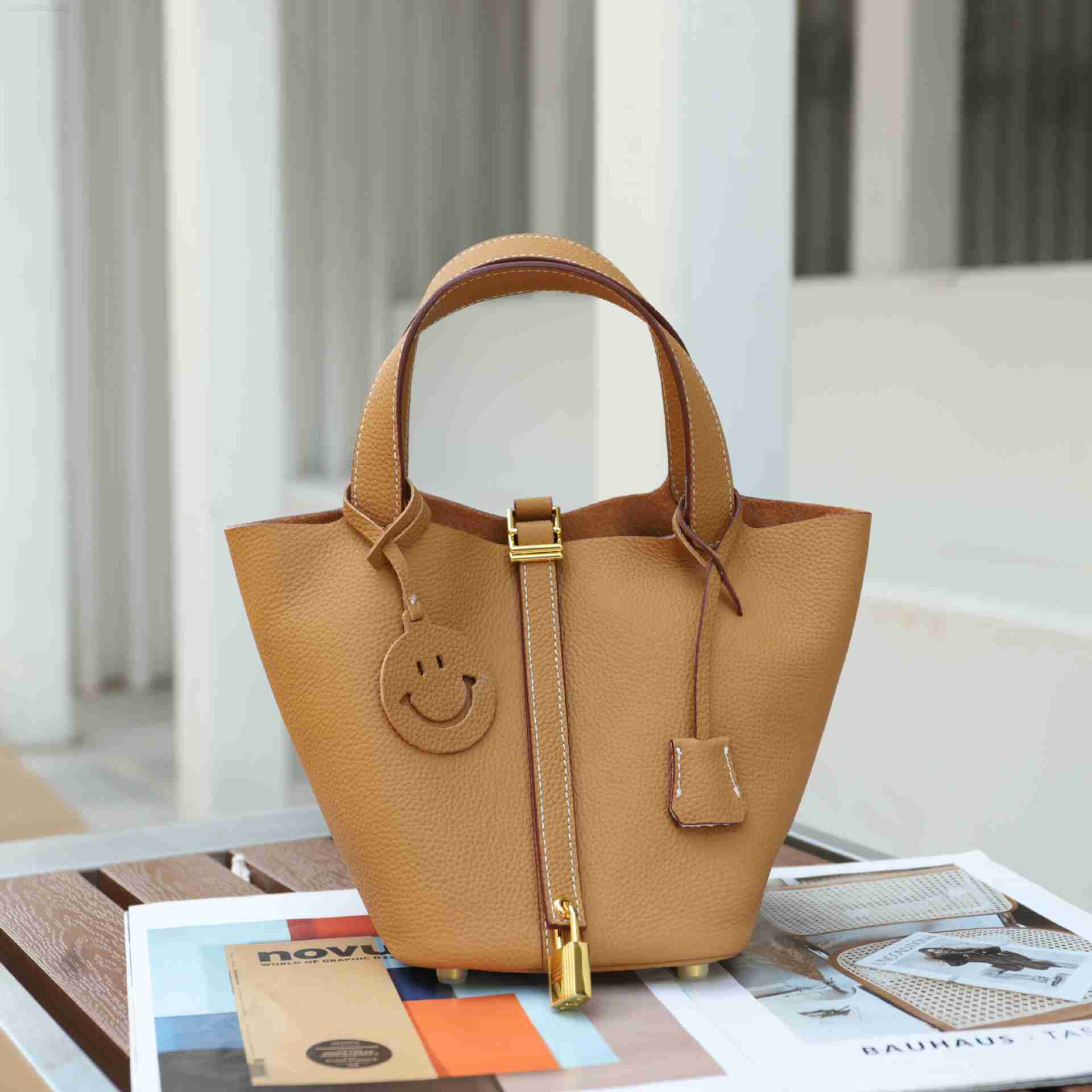 

Designer Luxury Bag Vegetable Basket Women's Leather Hand Shoulder Litchi Grain Bucket BagP3IWIA4W Picotin, Black7