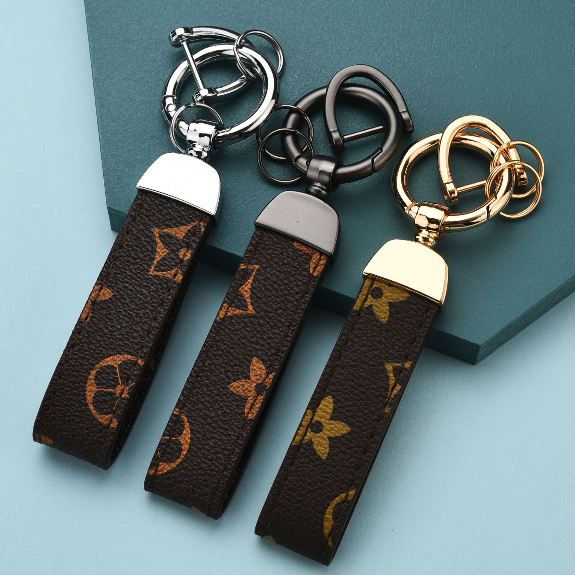 Luxury High Quality Leather Keychain Classic Exquisite Designer Car Keyring Zinc Alloy Unisex Lanyard Gift Jewelry Accessories-image-856238770