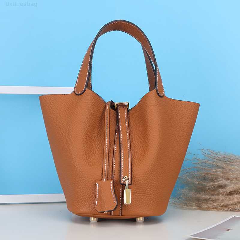 

Designer Luxury Vegetable Bag Women's Fashion Gold Hardware Basket Portable Bucket Soft Leather Casual HandbagM1NTI4MM Picotin, White7