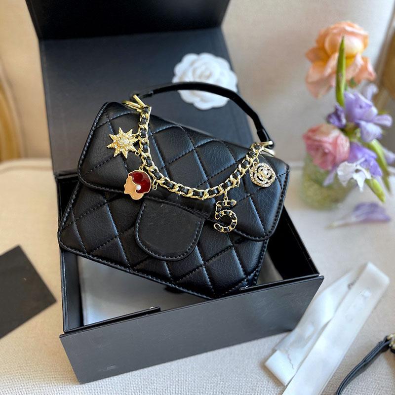 

2023 Women Fashion Classic Flap Mini Shoulder Bag Luxury Designer Badge Gold Chain Tote Bag Diamond Lattice Quilted Versatile Crossbody Coin Purse Key Pouch 2367, White