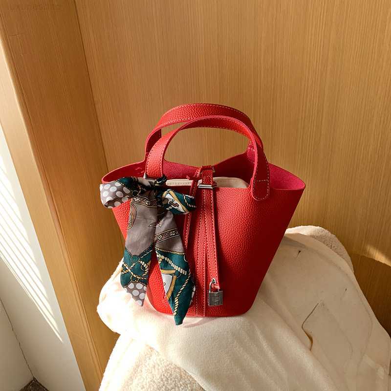 

Designer Luxury Women's Handbag Graffiti Vegetable Basket Fashion Versatile Bucket Bag Silk Scarf Large Capacity TideUABEEM58 Picotin, White13