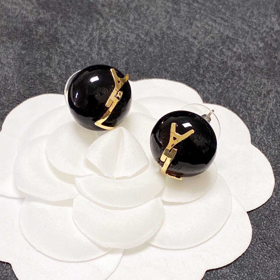 

Designer Charm Earrings for Women Mens Pearl Earring Y Luxury Jewelry Fashion Letters Stud Earrings Black and Red Men Womens Gold Hoops Studs with Box