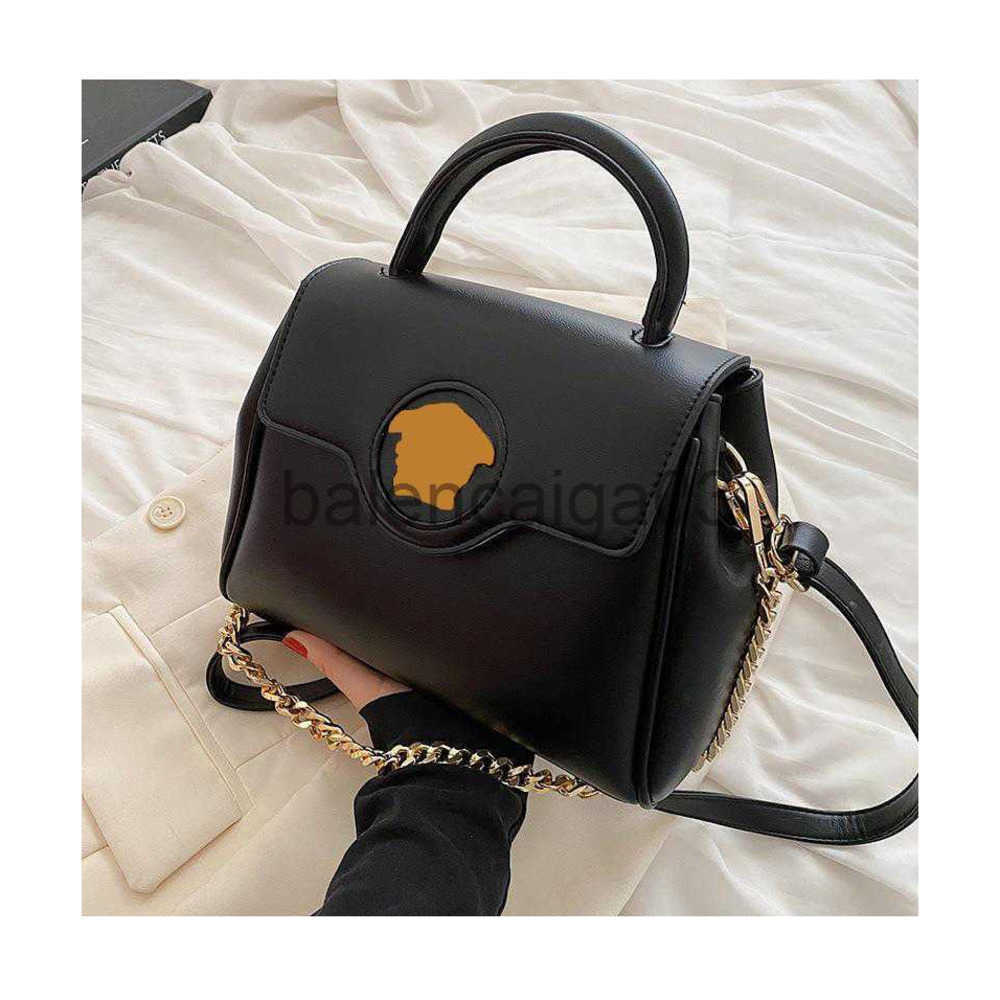 

Designer Versage Bag Tote Shoulder Handbag Crossbody Messenger Bag Luxurious Fashion Men Woman Summer Leather Single Shoulder Even Chain Makeup Bag, Black