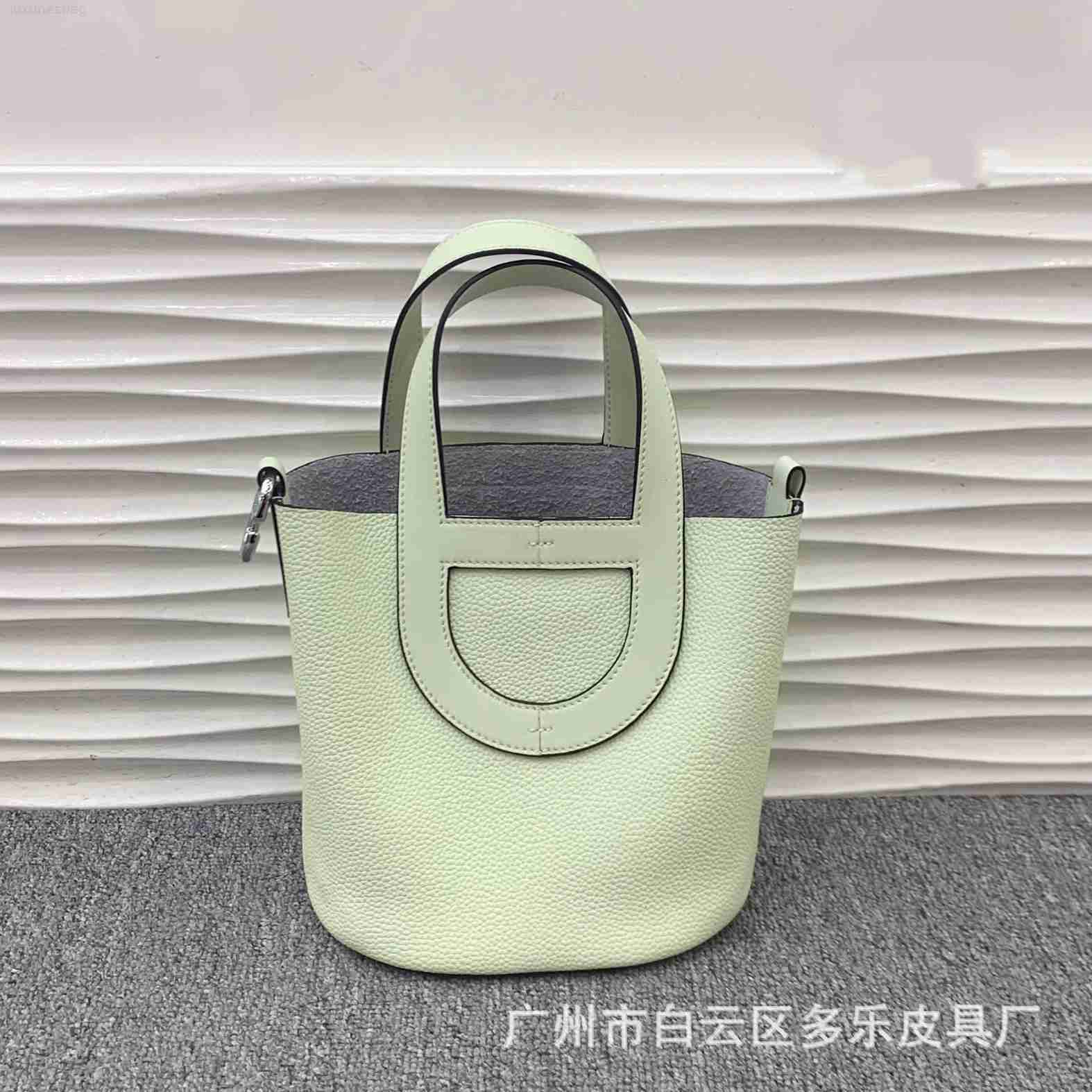 

Designer Luxury Bucket Top Layer Togo Cowhide Pig Nose Vegetable Basket Women's Genuine Leather Premium Feel Handbag Crossbody BagW4XUXA64 Picotin, Milk shake white (including shoulder