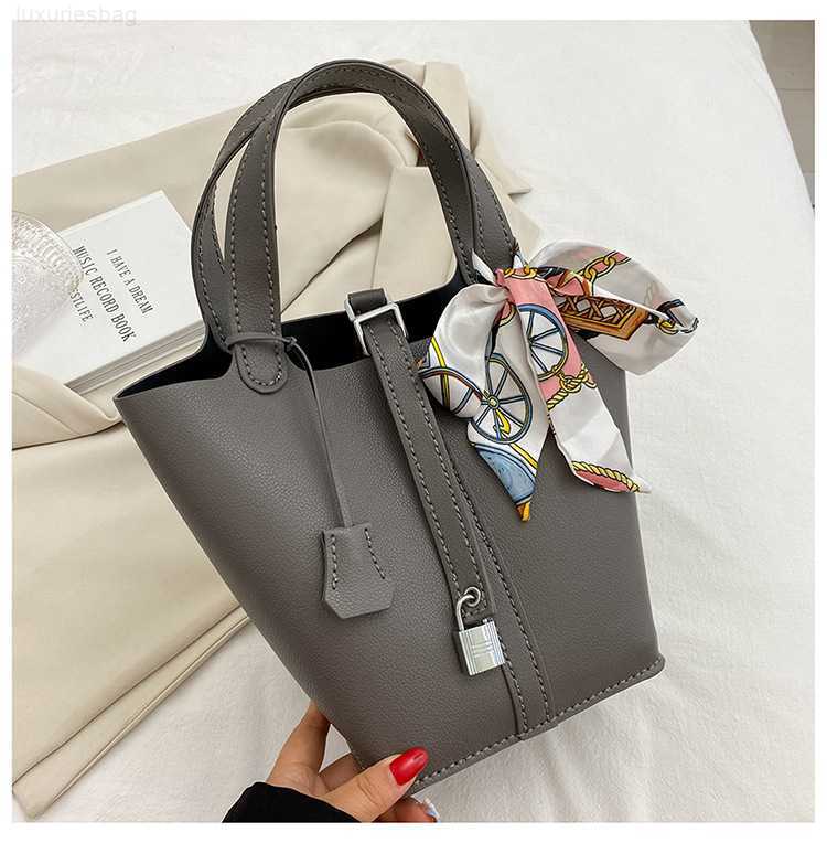 

Designer Luxury Bag Diy Large Capacity Hand Material Silk Scarf Soft Leather Vegetable Basket Sewing Bucket BagQAUR2P1U Picotin, Basket beige material bag 1