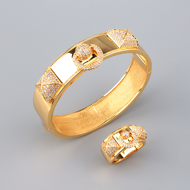

gold screw ankle bangle bracelets for women men charm infinity cuff bracelets Luxury designer jewelry Fashion Party Christmas Wedding gifts Birthday couple rings