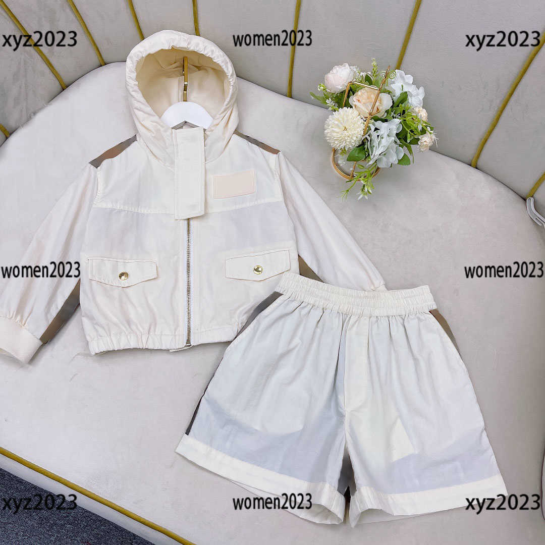 

luxury baby Jacket KIds designer Clothes Child Zipper Jacket Sets Summer 2pcs Hooded sun protection clothing and beach shorts New product, Black