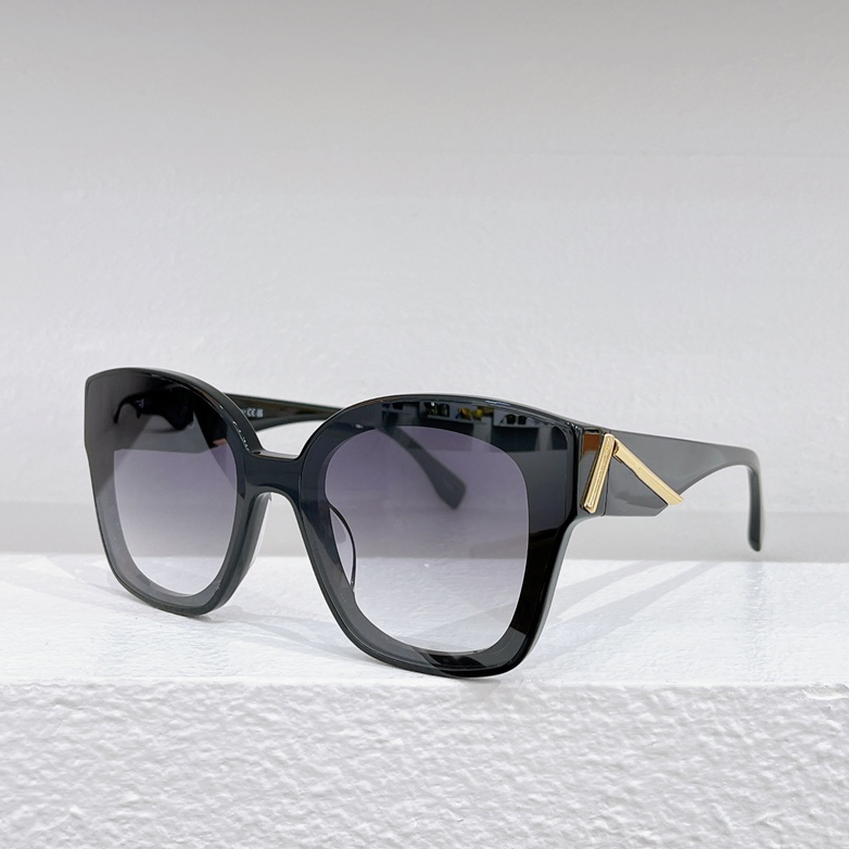 

Sunglasses For Men and Women Summer 40098 Designers Style Anti-Ultraviolet Retro Eyewear Full Frame Random Box