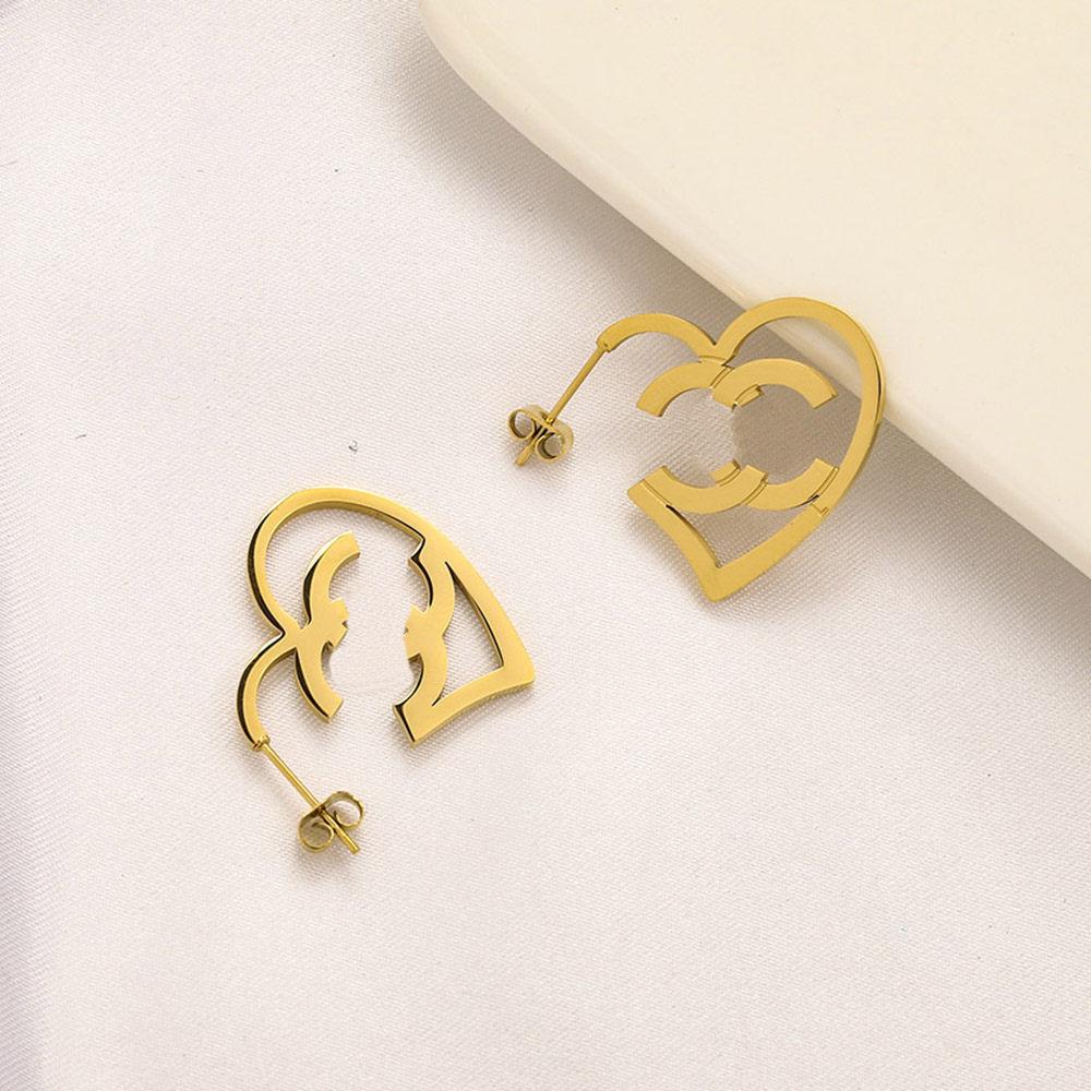 

18k Gold Plated Charm Earrings Designer Circle Heart Earrings Women's Love Jewelry Earrings Fashion Design Jewelry Stainless Steel Spring Gift With Box ZG2002