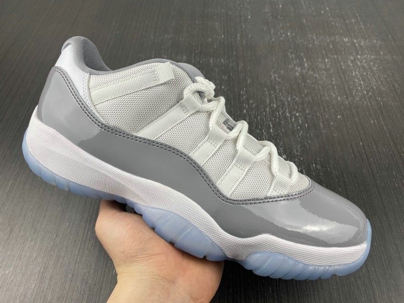 

2023 Basketball shoes Real Carbon Fiber Jumpman 11 Low White University Blue Cement Grey Fashion Sport Zapatos Sneakers Excellent Quality Come With Box Size US7.5-13