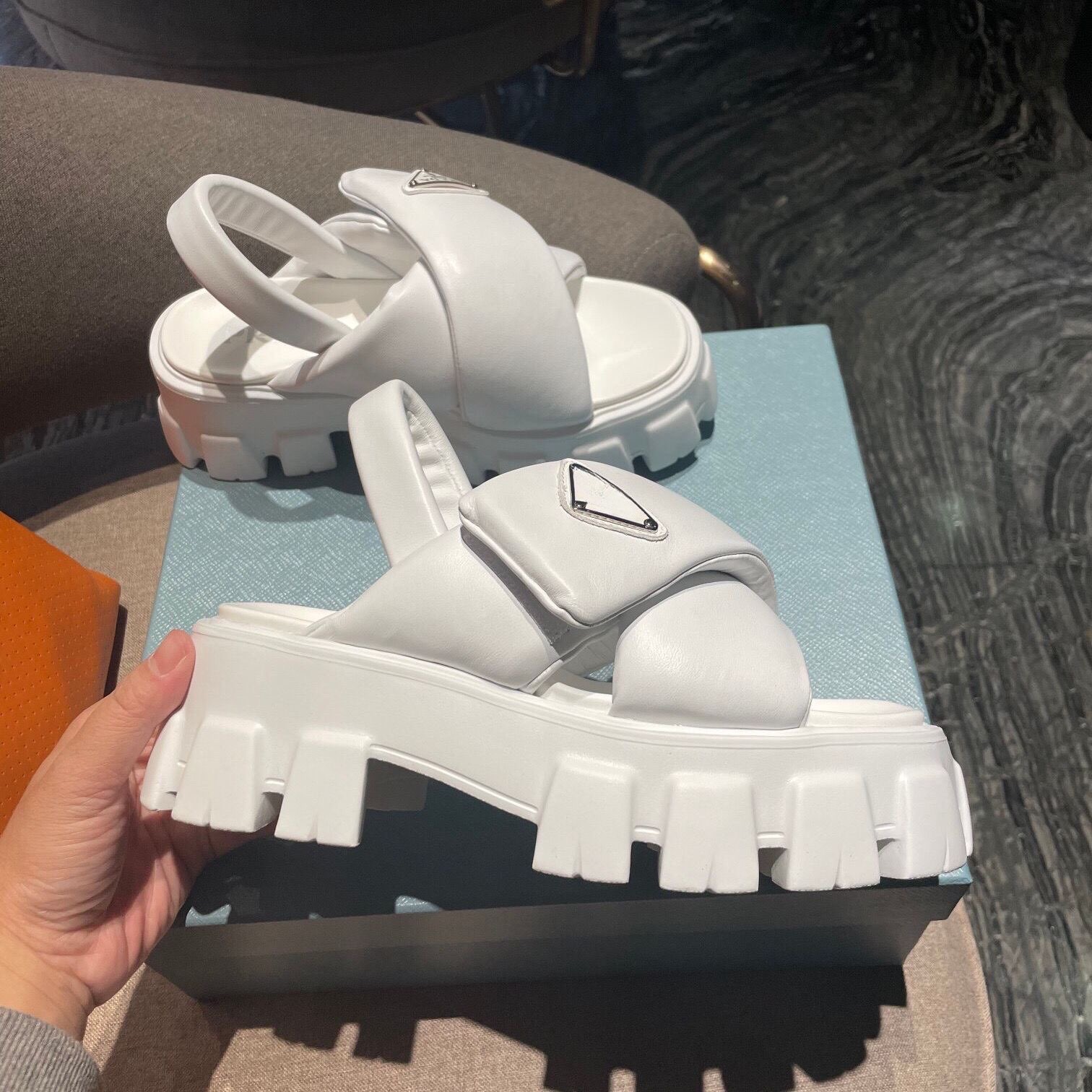 

Designer Sandals Leather Summer beach platform Resort Sandals