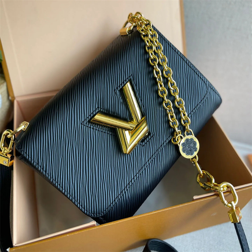 

2023 Designer shoulder bag Popular twist Brand bags Luxury leather small square Designers bag Metal long chain V shaped buckle Simple fashion very nice, Box