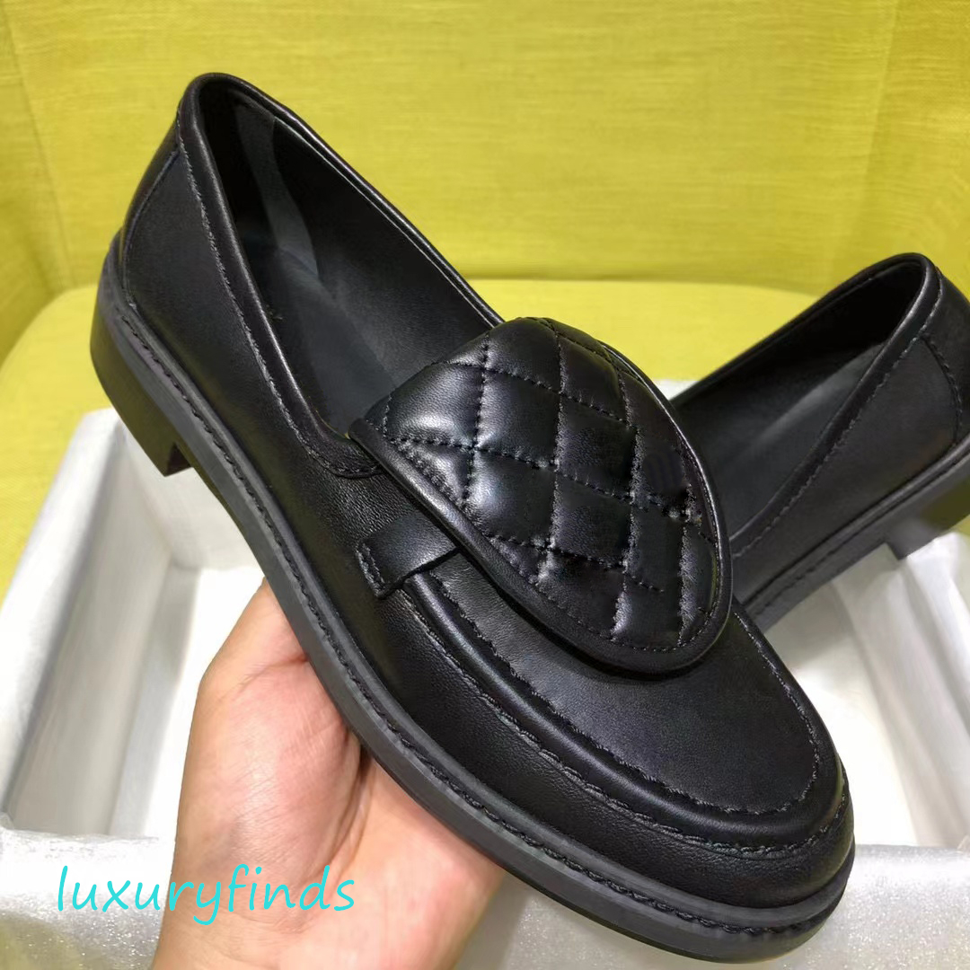 

Quilted Tab Loafers Dress Shoes Women penny loafers 100% real leather Flat Shoes Lambskin quilted flap Luxury Designer Platform Size 35-41 High quality Gold Hardware
