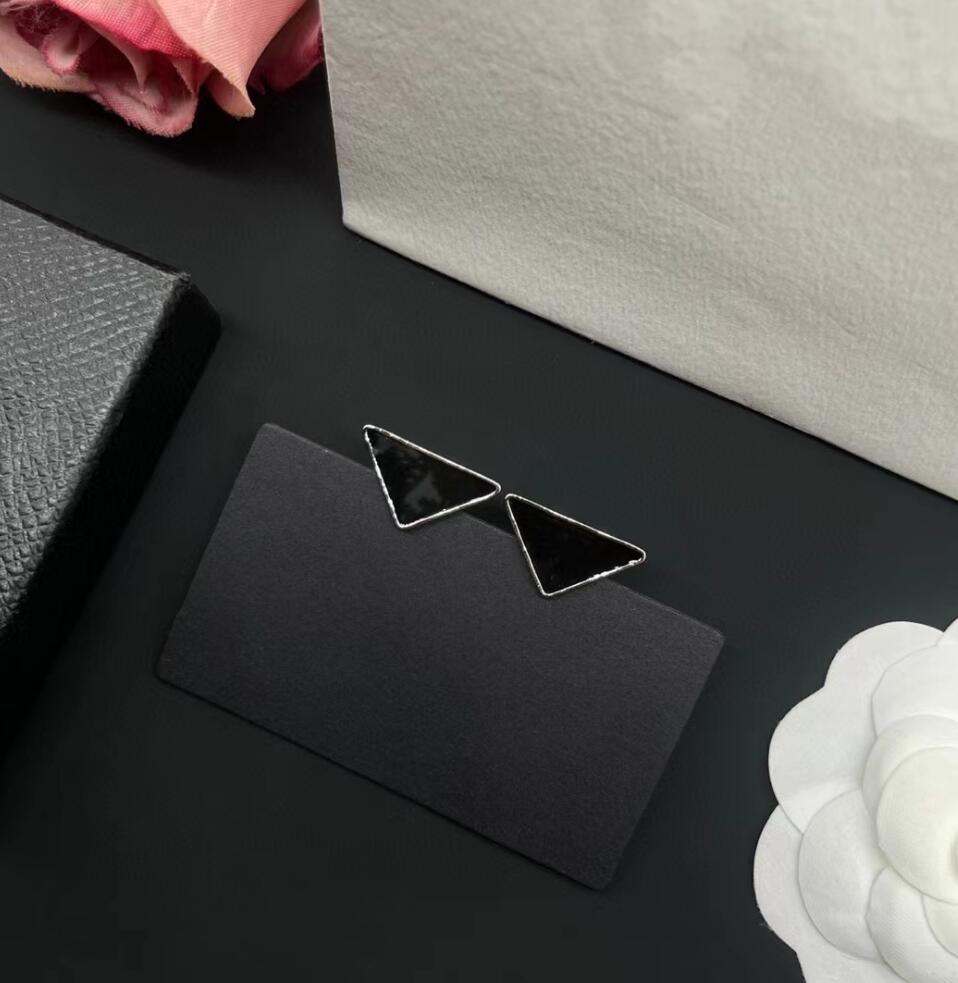 

Women Charm Stud Designers Fashion Earrings classic Inverted triangle Crystal Earrings Women heart-shaped ear stud Accessories Party Valentines Gift