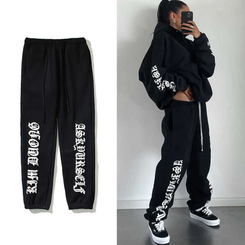 

Askyourself Nostalgia Kim Duong Letter Printed Brushed Guards Pants, 1062 black
