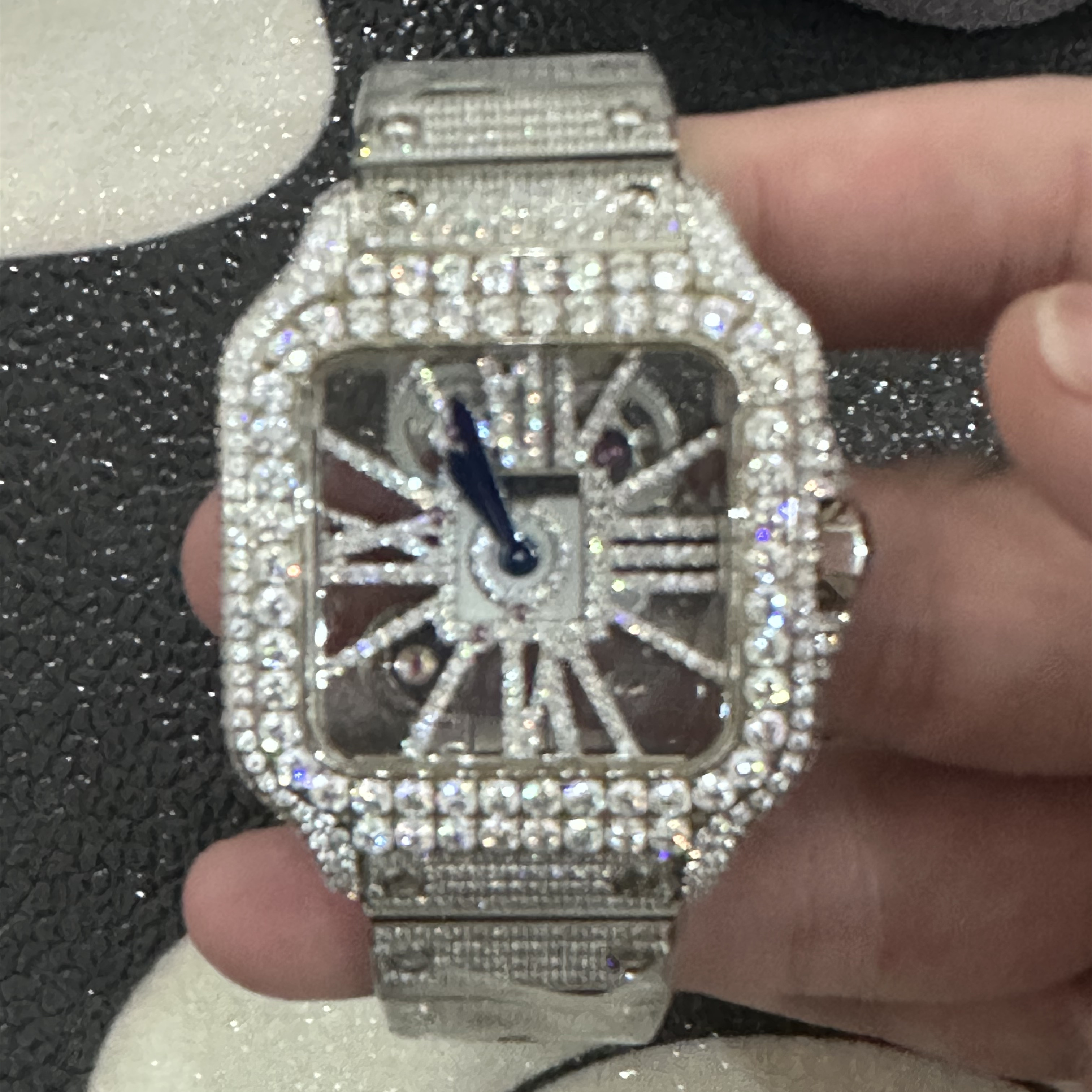 

Diamond watch men watches 904L Fine Steel strap Sapphire Glass lens waterproof and sweatproof cz diamond Fully automatic mechanical movement, Screwdriver