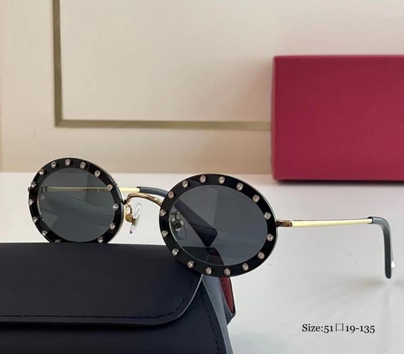 

Sunglasses Crystal Frame Luxury Shiny For Women Vintage Small Oval VA2027 Rhinestone Sun Glasses Men Hip Hop Round Eyewear