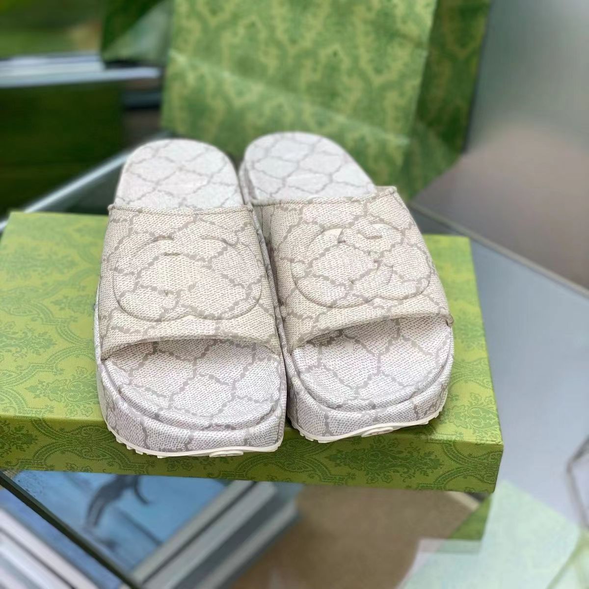 

Slippers Men Women Platform Designer Sandals Brand Wedge Rubber Cut-out Slide Transparent Materials Fashion Beach Shoes, #4