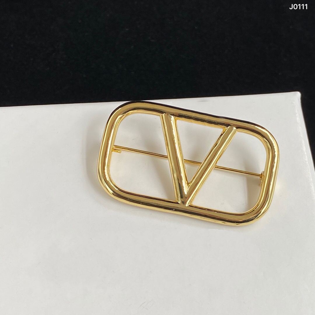 

No Box!!! Top Quality Brass Women Designer Brooches Luxury Brand Earrings Simple Style Fashion Jewelry