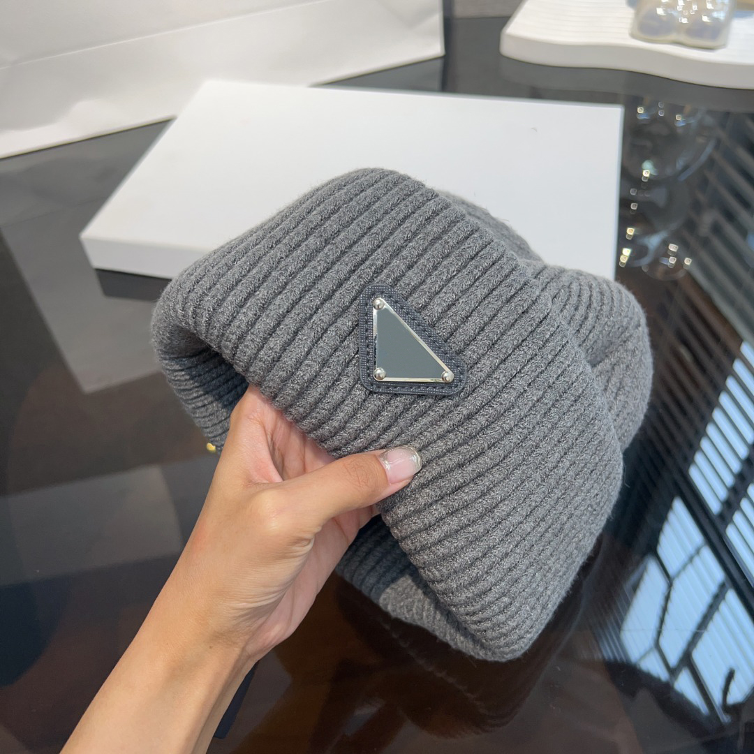 Classic Beanies For Woman Winter Skull Caps Bonnet Fashion Mens Designer Casquette Warm Beanie Hats