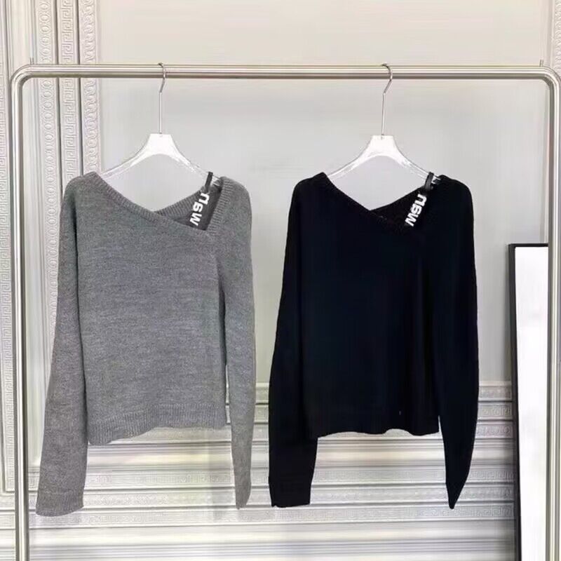 

2022 Summer New Beaded Letter-Printing Shoulder Strap Sweater Women Fashion Irregular Collar Long Sleeve Bottoming Shirt Ladies, Black