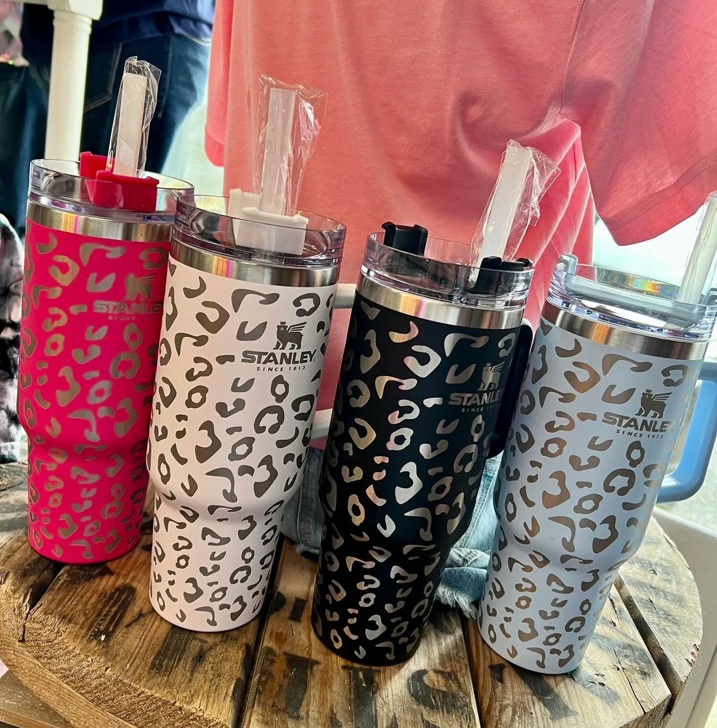 1Pc With LOGO StanIey quencher 40oz tumbler Leopard Print stainless steel with Logo handle lid straw big capacity beer mug water bottle powder co-image-740053186