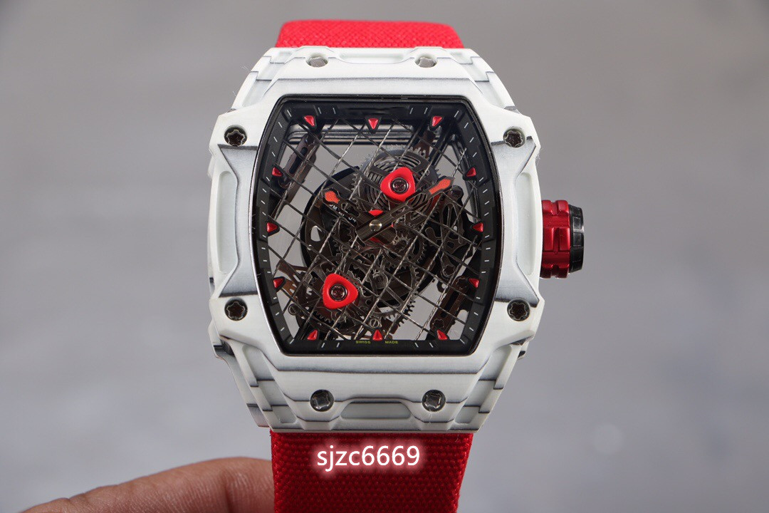

ZY RM27-04 watch features a fully automatic mechanical movement sapphire glass mirror carbon fiber case with a natural rubber strap, As shown