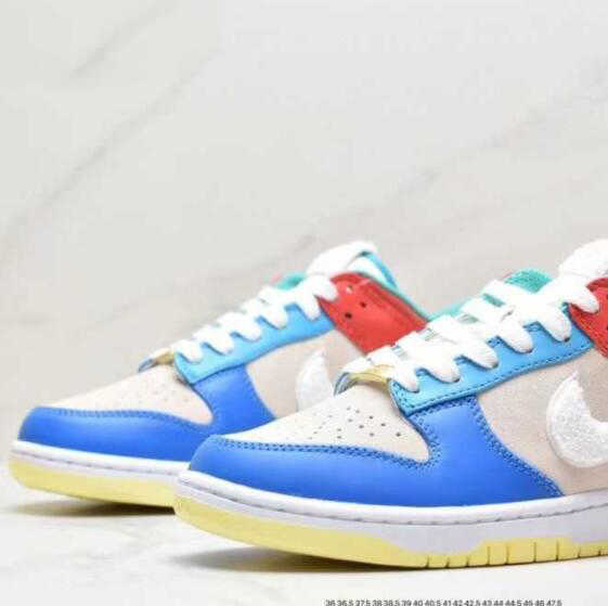 

2023 new SB DUNKs Valentine's Day rabbit year limited sports trend board shoes big white rabbit men's shoes dirty powder women's shoes, Year of the rabbit limit # 03