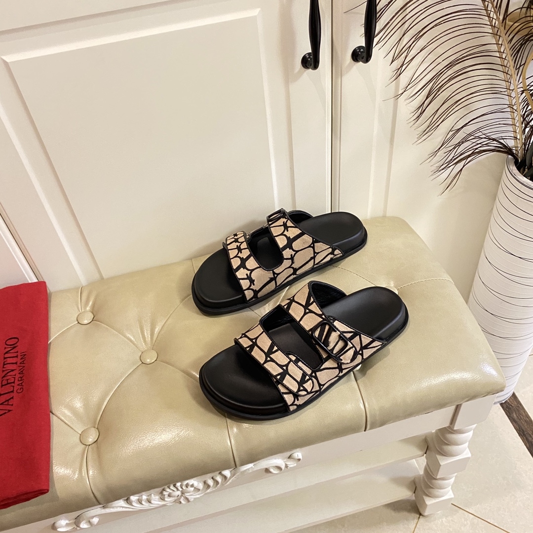 

Summer womens slipper luxury designer new genuine leather flat bottom velcro fashion outdoor beach slipper