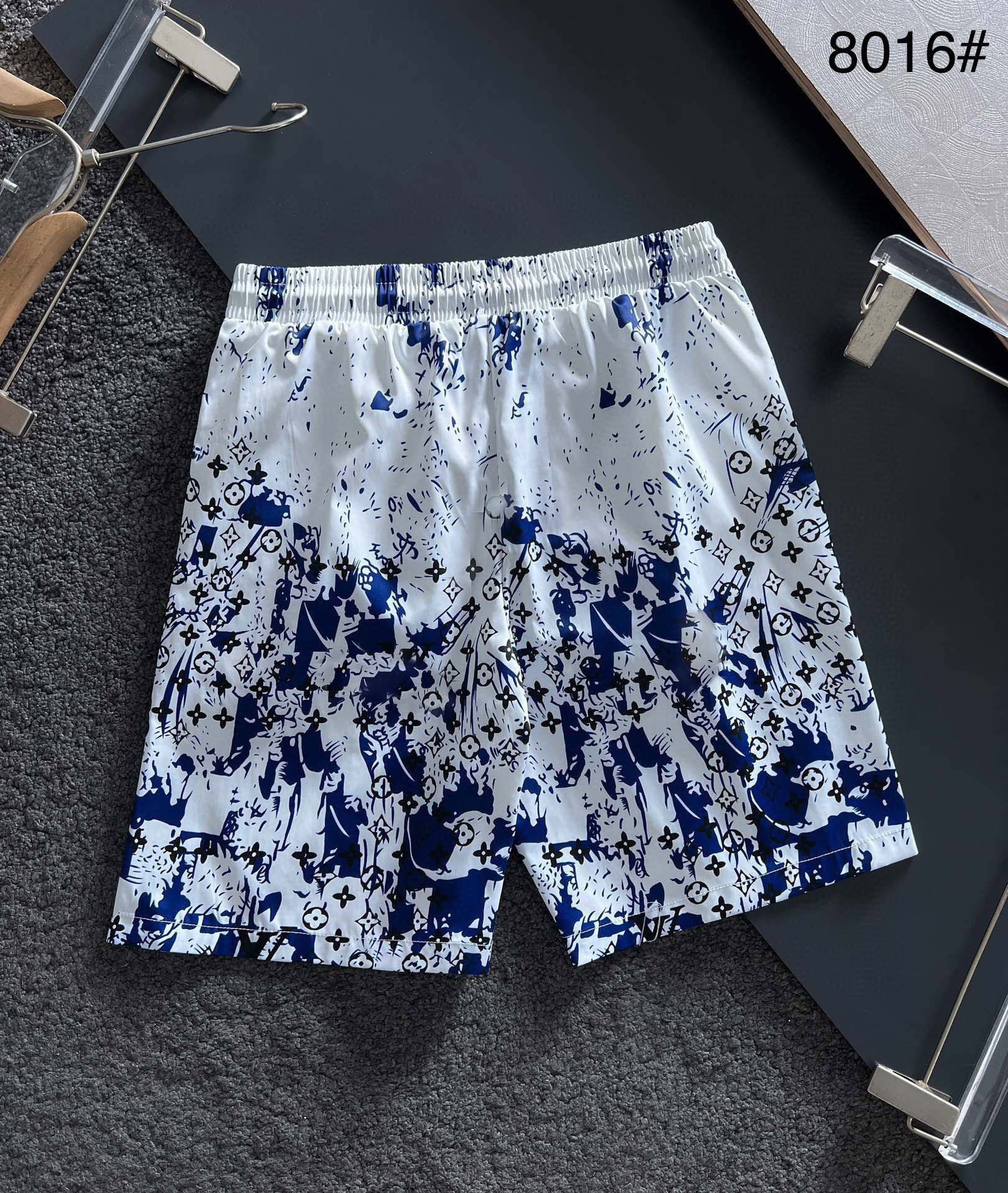 

Men shorts designer shorts style waterproof fabric pants summer beach pants surfing shorts swimming Quick drying printed board beach pants M-4XL men shorts, White