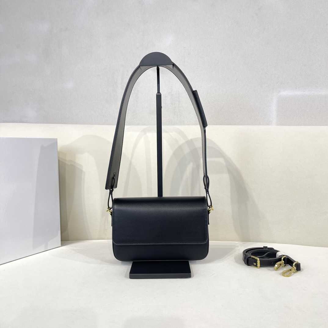 

Woman's Luxury Designer Bags Jacquemu bags Handbags Shoulder Crossbody Bag Tote 2023 New Fashion Texture Leather Portable Envelope bag Crescent Bag Factory Sale, Gray size 20cm