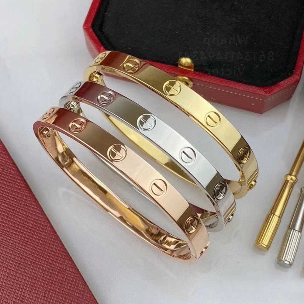 

Love bangl bangle MAN for woman designer for man Gold plated 18K T0P quality highest counter quality fashion classic style premium gifts with box 006
