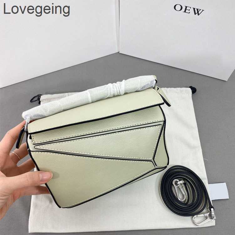 

Puzzles Designer Bag Loews Women 2023 Geometry Pack Mini Cowhide Spliced Pillow Single Shoulder Straddle Bags Leather Purse 7pek, Plain lake blue