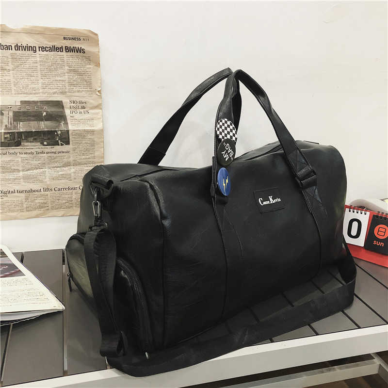 

Duffel Bags Dry Wet Separation Women s One Shoulder Portable Sports Yoga Fitness Bag Large Capacity Short Distance Pu Leather Men s Business Travel 230406, Silver + badge