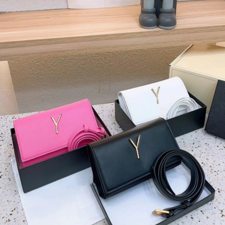 

woman designer bag shoulder bag Leather Waist Bags Outdoor Sport Running Phone Purse Gold Letter 5A 2023, Pink(19*11cm)