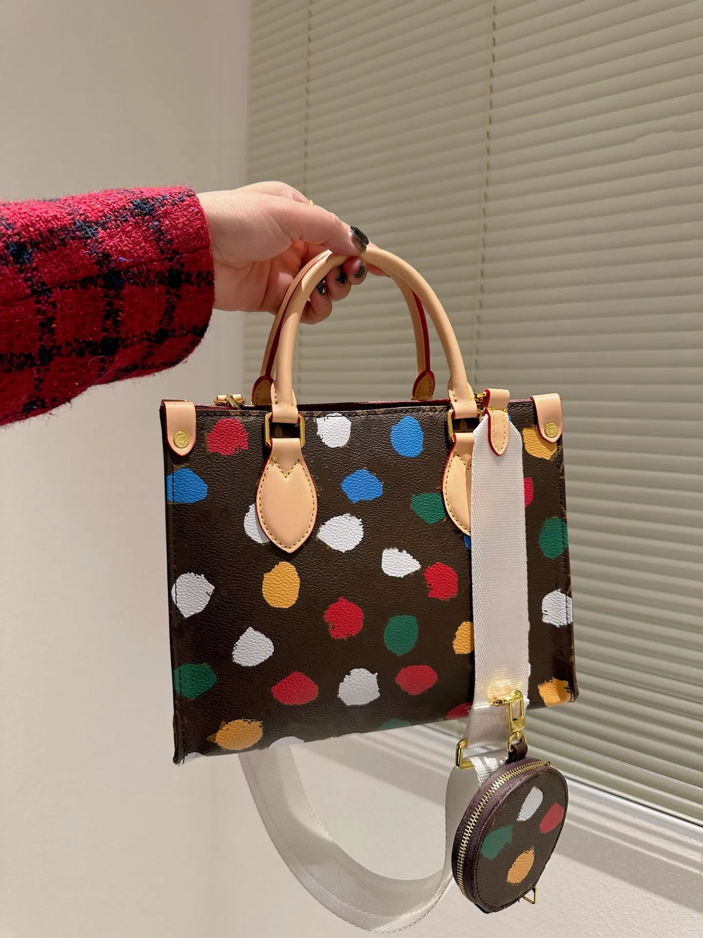 

MT Women's Designer Clutch Oblique Body Kusama Bag Multi-color polka dot large capacity One Shoulder handbag women's shopping bag with small round purse