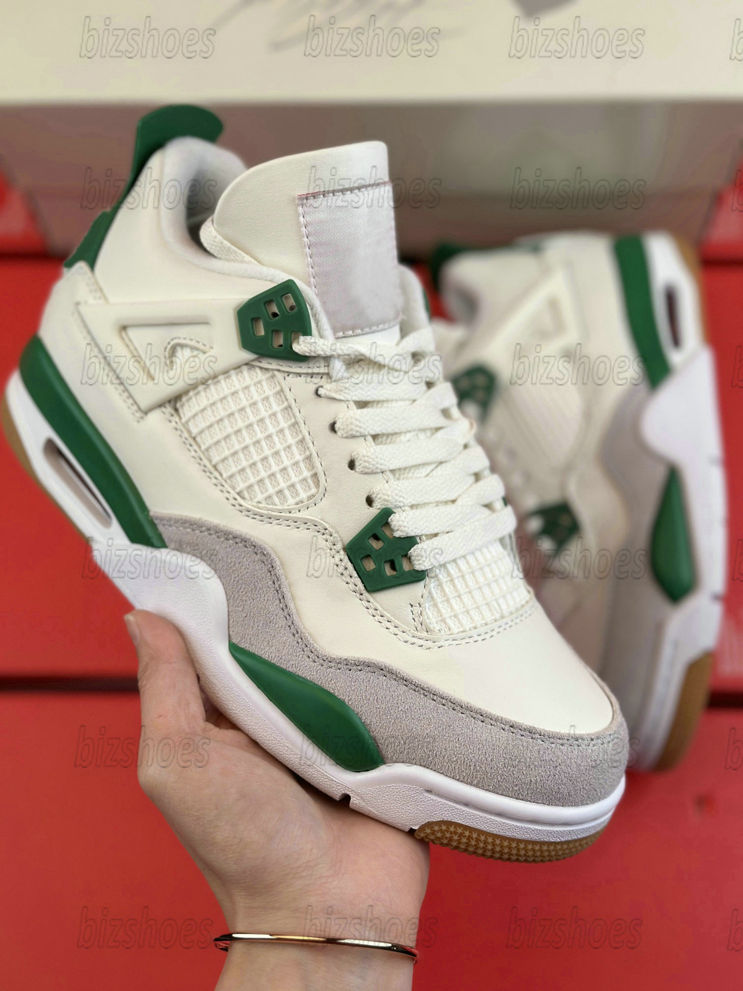 4 x SB Pine Green Mens 2023 Basketball Shoes Jumpman 4S IV Off Grey Suede white leather Women's Sports skateboarding Sneakers