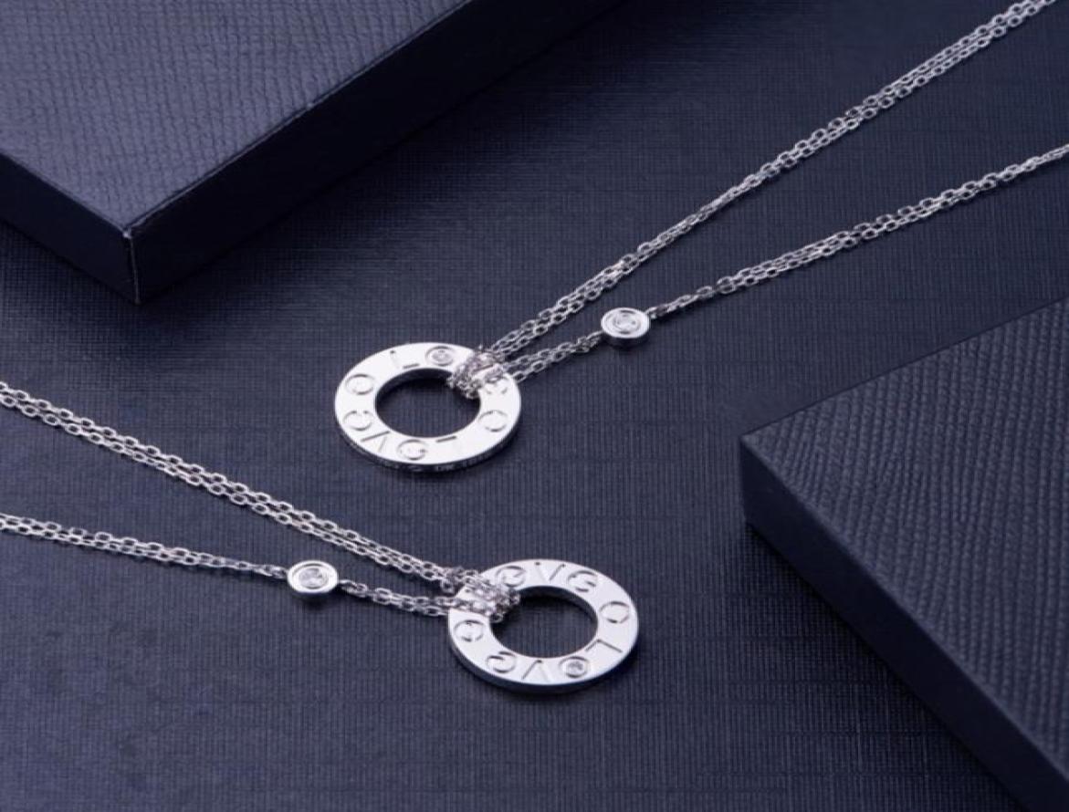 

Top Quality 3 Colors Stainless Steel Gold Necklace Love Rings Pendant Classic Style Designer Necklaces White Cubic Zirconia Women 4513893