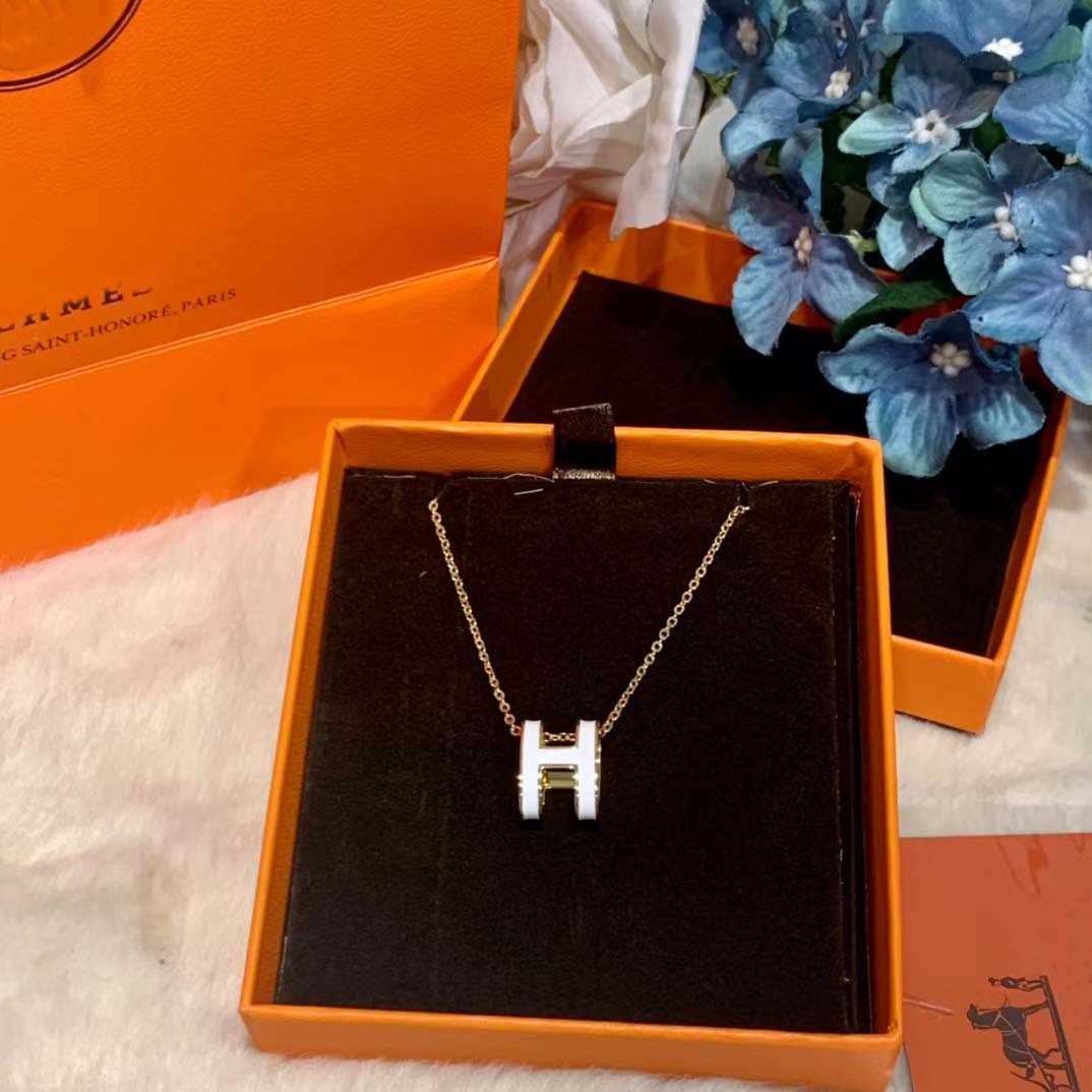 

Necklaces Strands Strings Letter Pendant Necklace Women's Sterling Silver Pop Mini Enamel H Collar Chain Straight