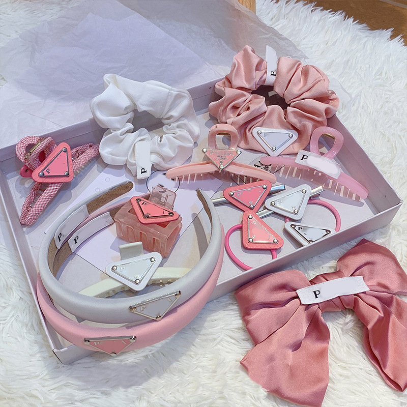 

20Style Luxury Designer Inverted Triangle Letter Headbands Hair bands For Women Girl Brand Elastic Letter P Headband Fashion Bow Head Wrap Hair Accessory