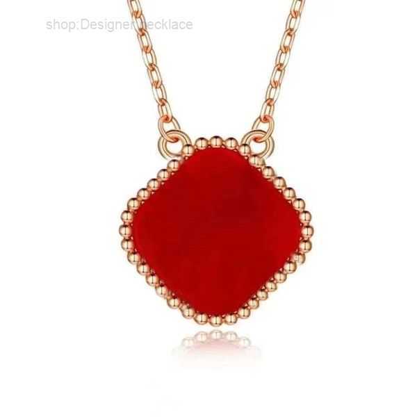

Pendant Necklaces Luxury Four Leaf Clover Mother of Pearl Designer Jewelry Plated Silver Gold Chain Stainless Steel Wedding Christmas Gift Zb002 E23 11 Y3L9