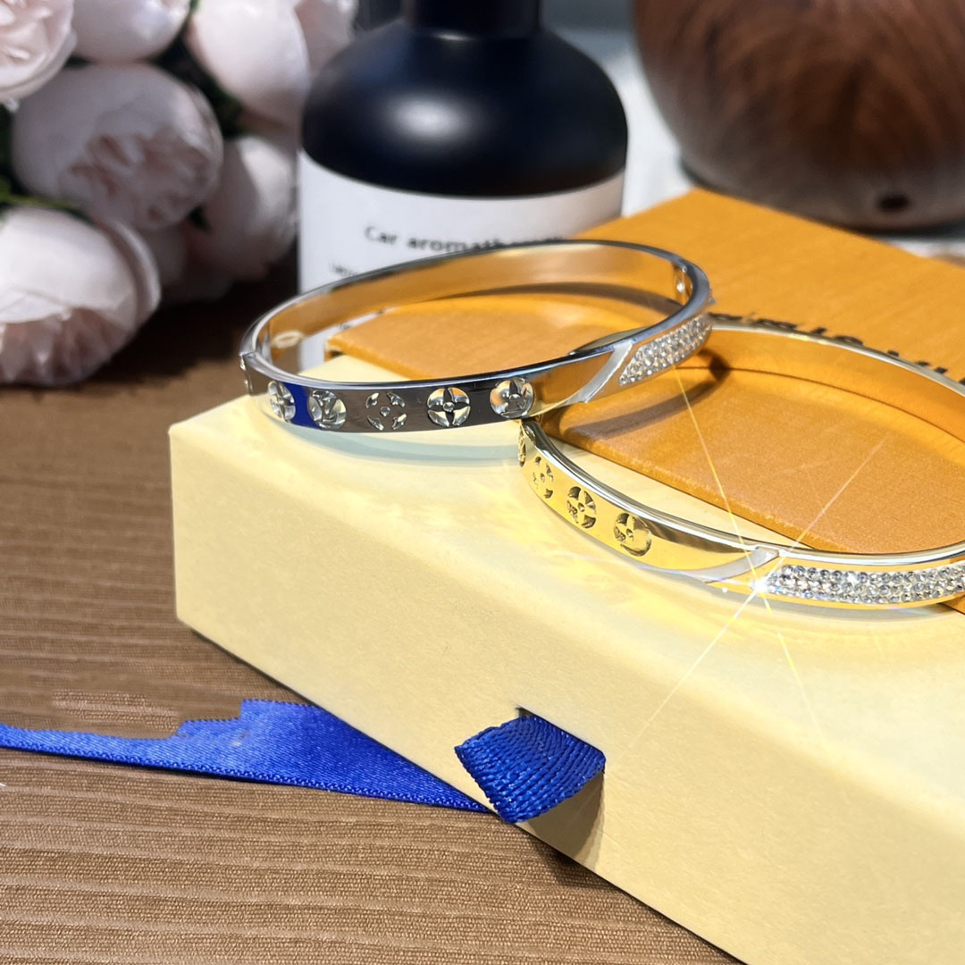 

New Style Stainless Steel Bangle Women Luxury Brand 18K Gold Plated Wristband Cuff Designer Letter Bracelets Jewelry Fashion Jewelry Accessories S356