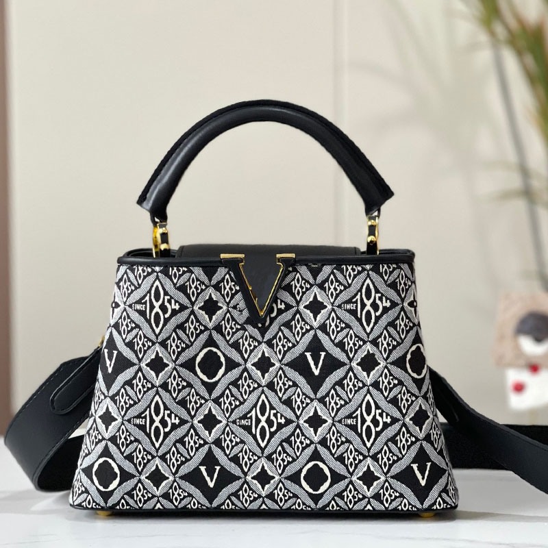 

Womens Nylon Handheld Shoulder Bag LouVuttonns Classic Vintage Metal Letter Decoration Cross Body Bag Genuine Leather Embroidery Flower Designer Tote Bag, Black