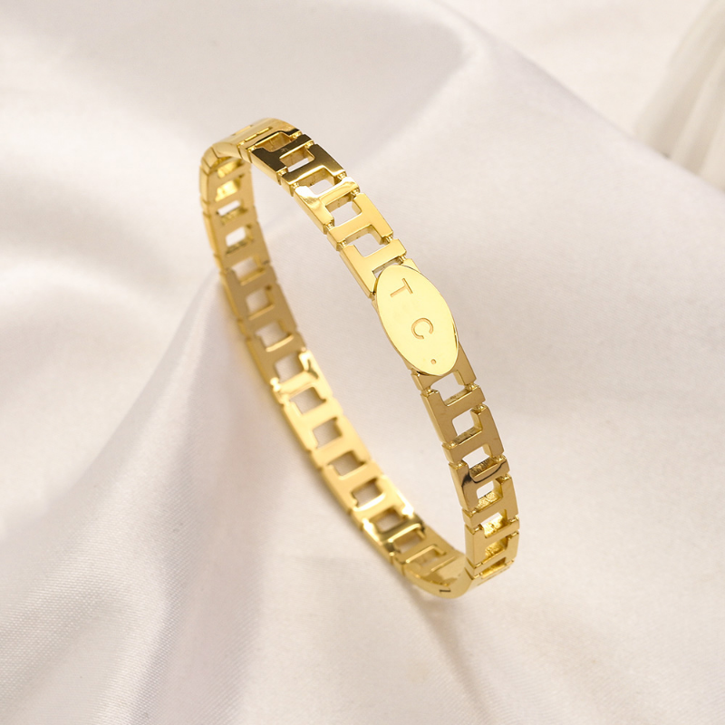 

Designer Gift Bangle Bracelet Europe Brand 18K Gold Plated Bracelet Classic Design women's Bracelet Luxury Stainless Steel Jewelry Bangle
