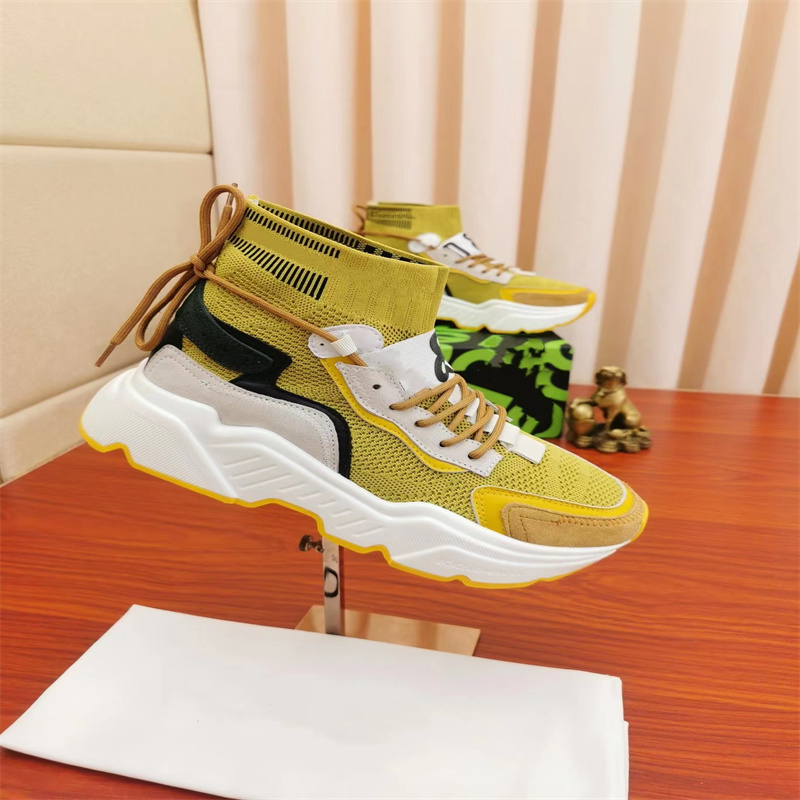 

Free runners shoes casual shoes fly woven leather casual shoes Socks shoes 5-color Comfortable and breathable women's shoes Men's casual sports shoes Running shoes