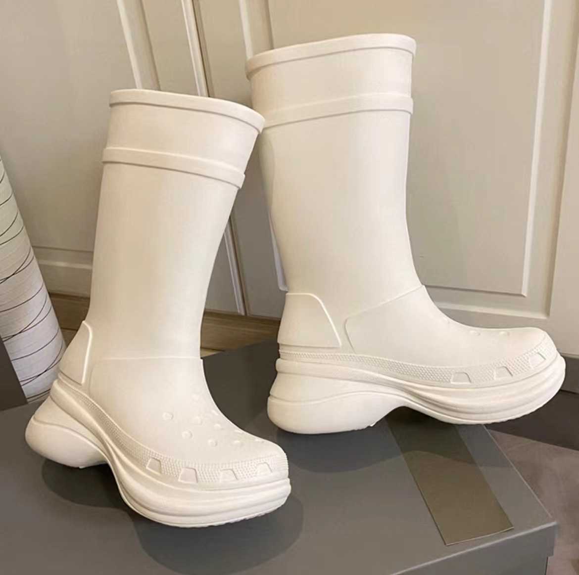 

Rain Boots Luxury Designer Croc Rubber Cross Long Round Boot Knight High Platform Booties 2023, White