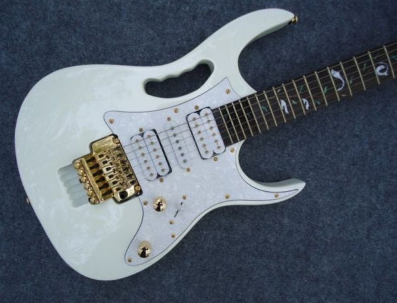 

Best New China Guitar With locking Tremolo 7V Jem Model Top Quality st electric Guitar White