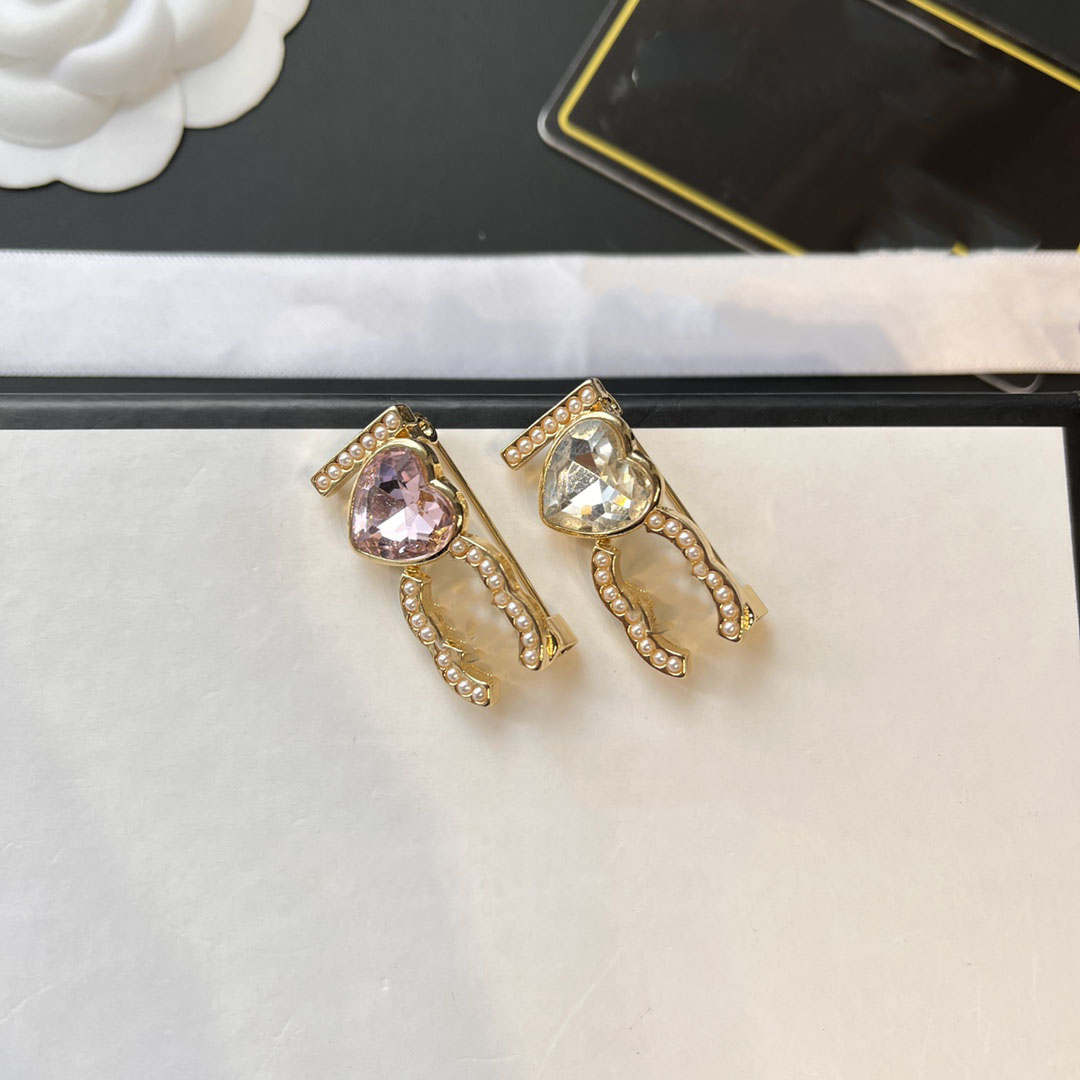 

2color Women Heart Diamond Brooches 18K Gold Plated Pink Pin Stainless Steel Couple Brooch Jewelry White Vintage Wedding Party Dress Accessories Luxury Gift D133