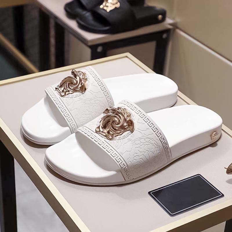 

Comfy Foam Slippers for Couples - Luxury Indoor/Outdoor Sandals, Runners, Mules & Flats with Non-Slip Sole - Ideal for Summer Beach Wear